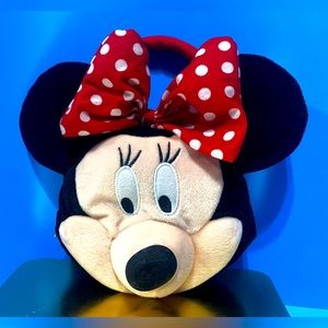 WALT DISNEY MINNIE MOUSE 3-D PLUSH PURSE WITH ZIPPER DISNEY TAG ATTACHED